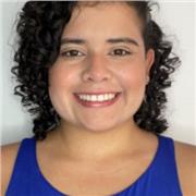 Profesora de educación física y deporte, con experiencia en colegio y escuela de fútbol